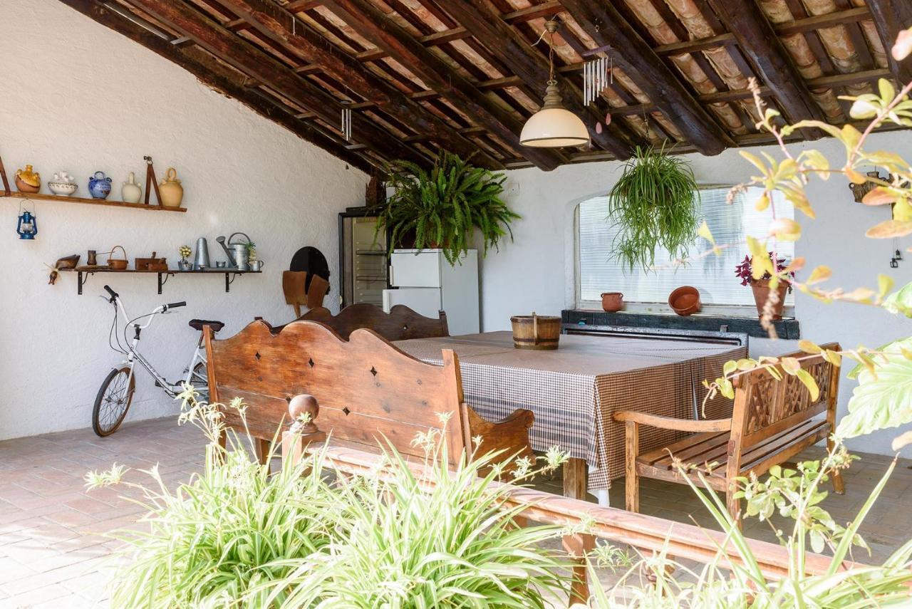 Masía Can Manent del Bosc S XVIII Santa Eulalia de Ronsaná Exterior foto