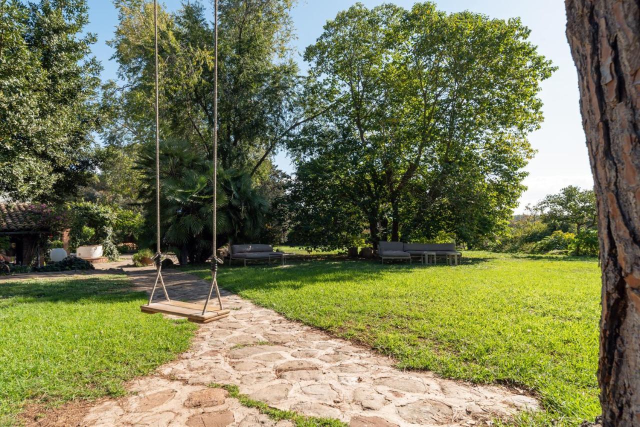 Masía Can Manent del Bosc S XVIII Santa Eulalia de Ronsaná Exterior foto